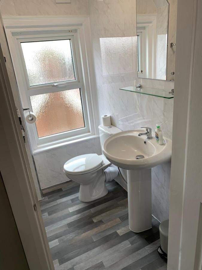 The Victoria Guest House Mablethorpe Exterior photo